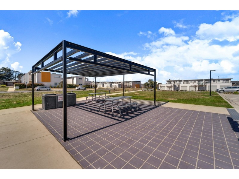2/6 Sapling Street, Harrison ACT 2914