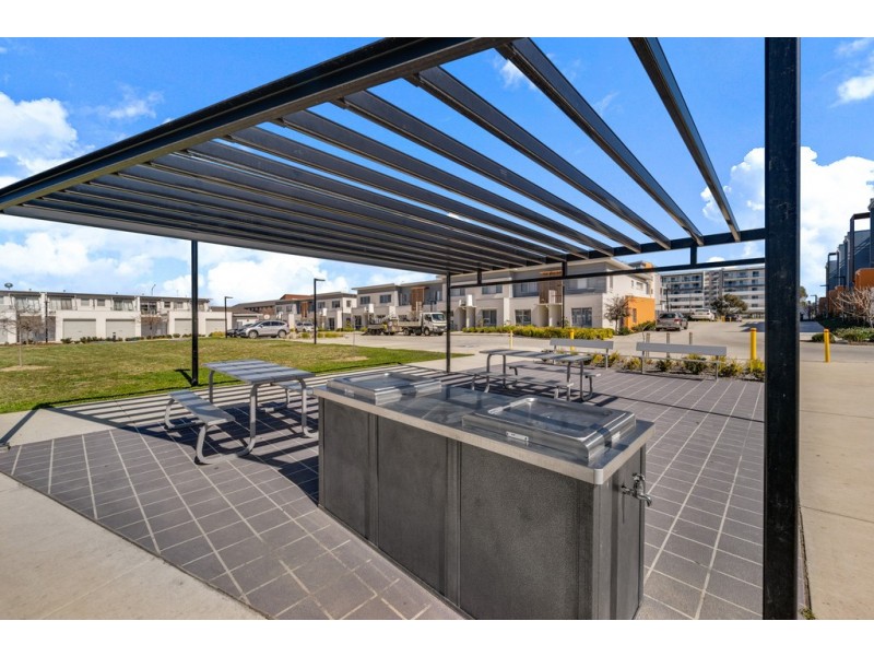 2/6 Sapling Street, Harrison ACT 2914