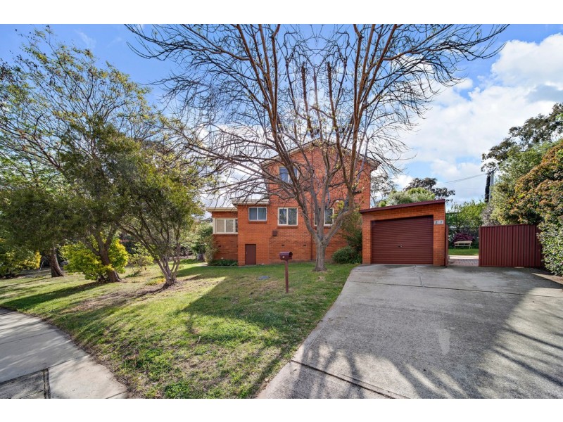 27 White Crescent, Campbell ACT 2612