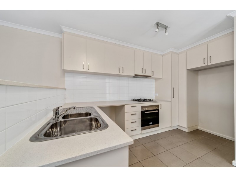 16 Castley Circuit, Kambah ACT 2902