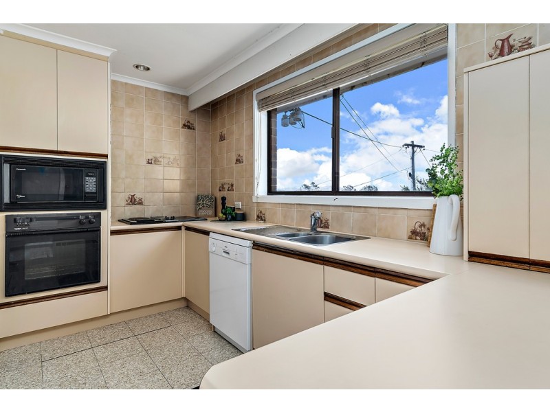 11 Merfield Place, Giralang ACT 2617