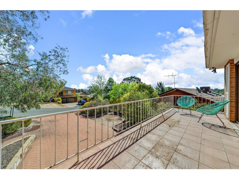 11 Merfield Place, Giralang ACT 2617