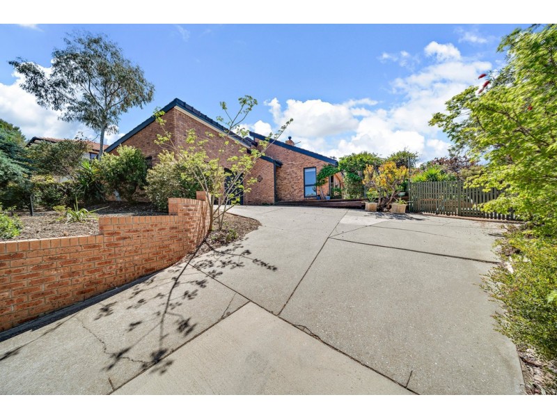 31 Dartnell Street, Gowrie ACT 2904