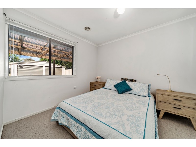 15 Wolff Crescent, Latham ACT 2615