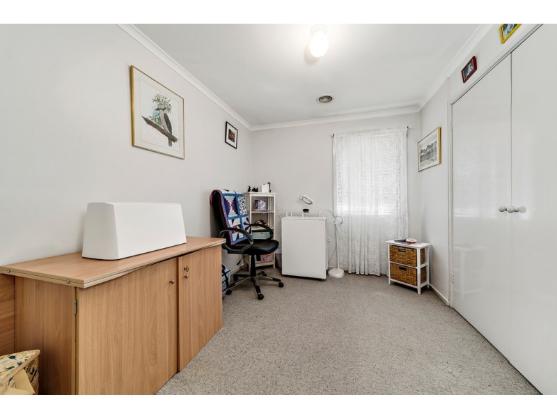 15 Wolff Crescent, Latham ACT 2615