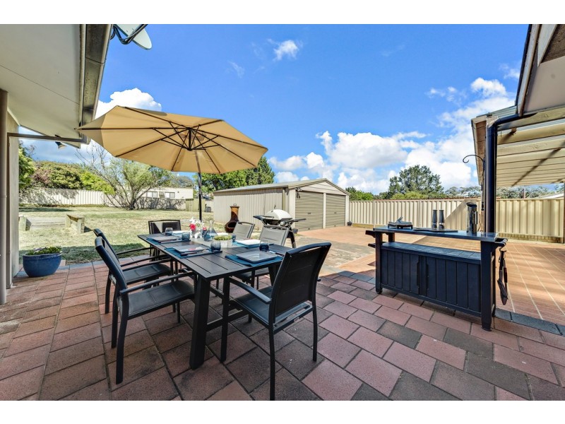 15 Wolff Crescent, Latham ACT 2615
