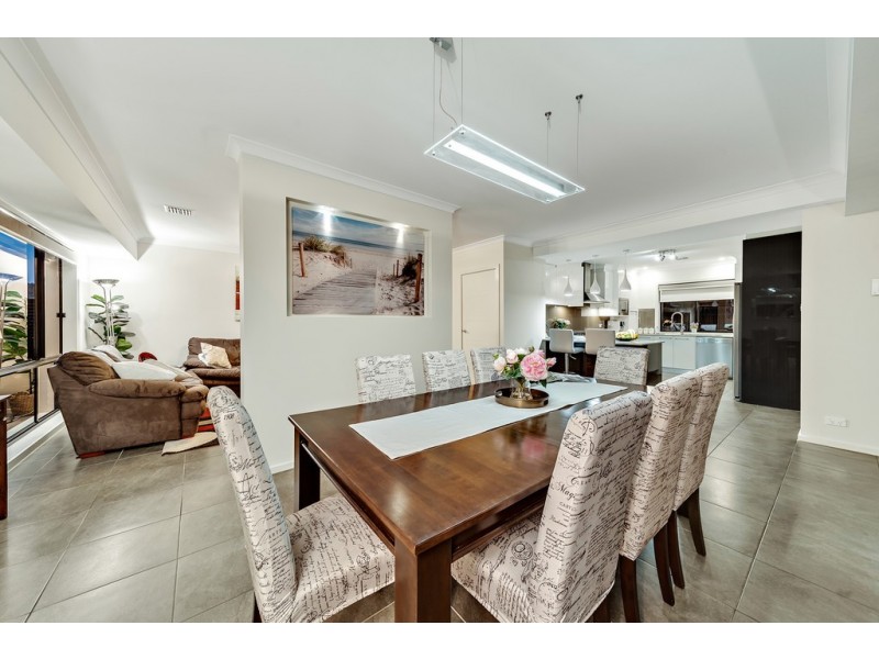 32 Don Dunstan Drive, Bonython ACT 2905