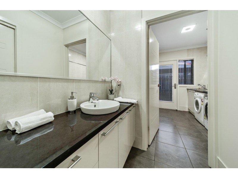 32 Don Dunstan Drive, Bonython ACT 2905