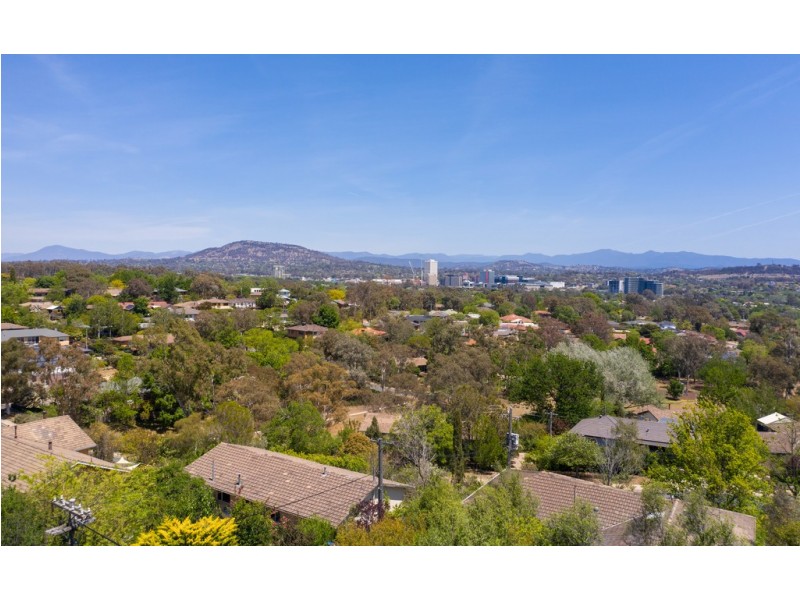 6 Downes Place, Hughes ACT 2605