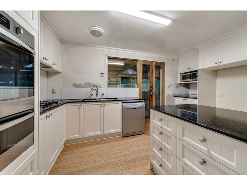 31 Mathieson Crescent, Weetangera ACT 2614