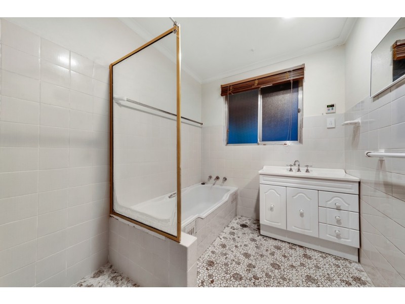 31 Mathieson Crescent, Weetangera ACT 2614