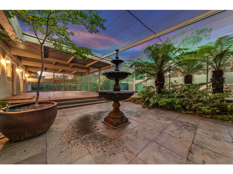 31 Mathieson Crescent, Weetangera ACT 2614