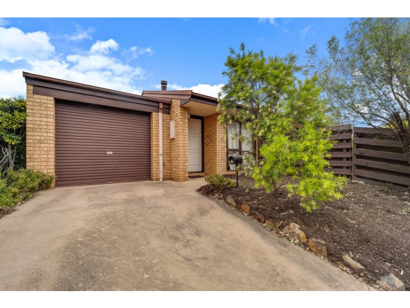 4 Morphy Place, Cook ACT 2614