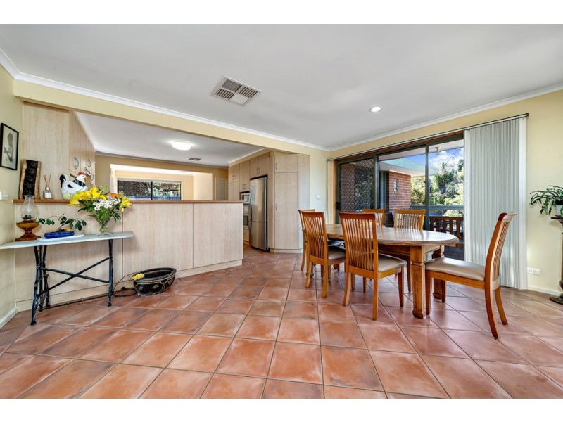 16 Harcourt Street, Weetangera ACT 2614