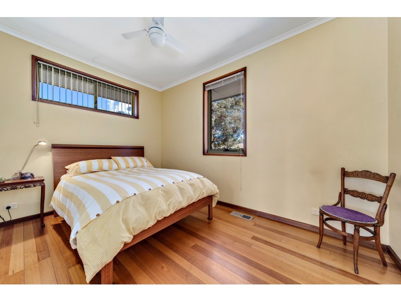 16 Harcourt Street, Weetangera ACT 2614