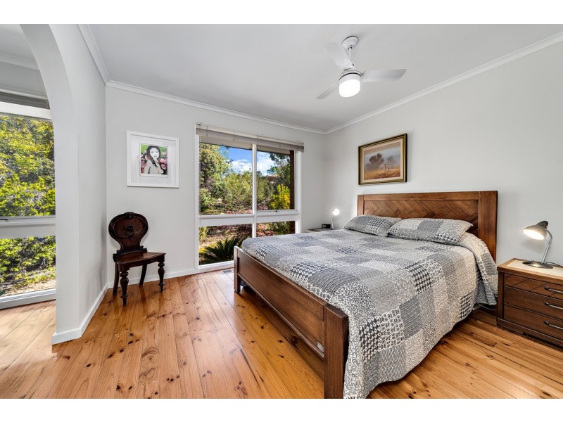 16 Harcourt Street, Weetangera ACT 2614