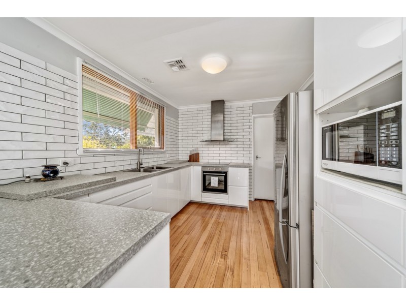 13 Bandjalong Crescent, Aranda ACT 2614