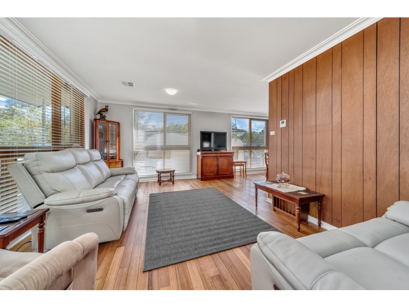 13 Bandjalong Crescent, Aranda ACT 2614