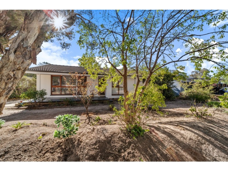 13 Bandjalong Crescent, Aranda ACT 2614