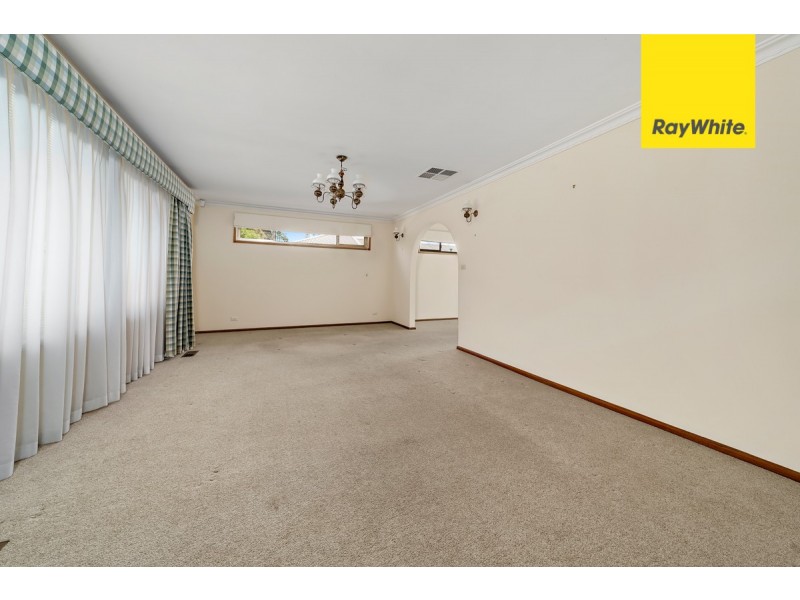 17 Mayo Street, Weetangera ACT 2614