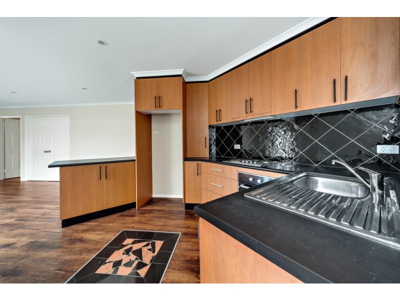 1/7 Cato Place, Dunlop ACT 2615