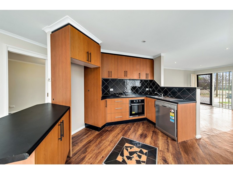 1/7 Cato Place, Dunlop ACT 2615