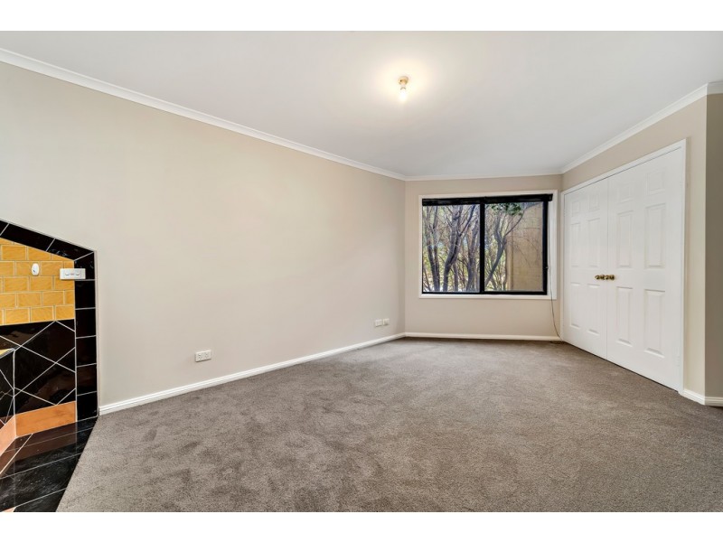 1/7 Cato Place, Dunlop ACT 2615