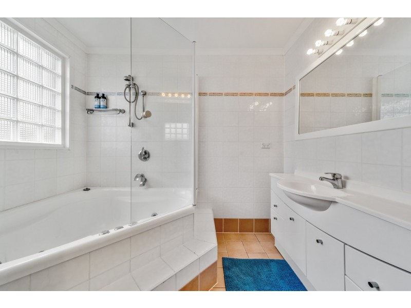8 Wolff Crescent, Latham ACT 2615