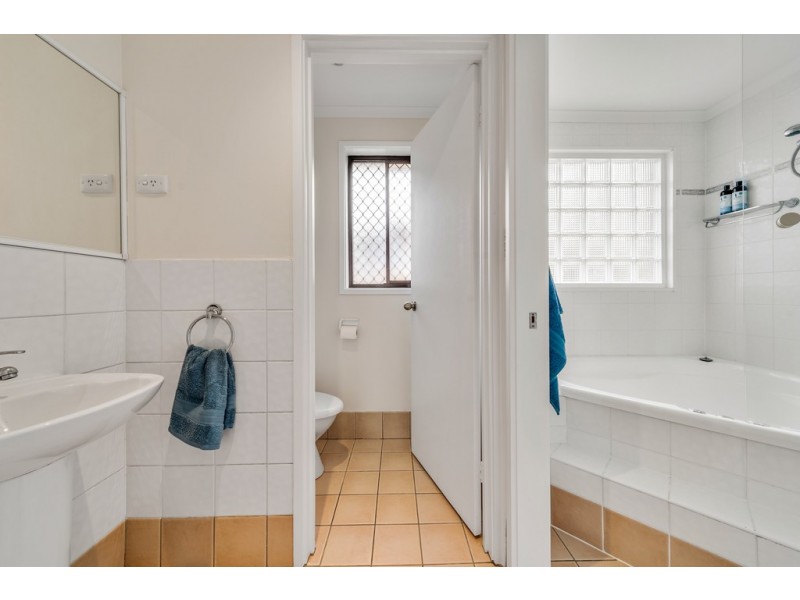 8 Wolff Crescent, Latham ACT 2615