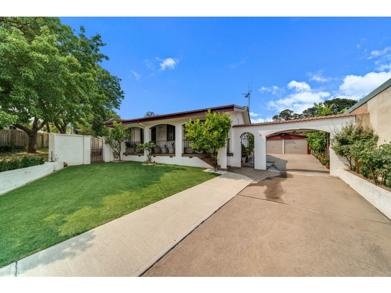 12 Chubb Place, Latham ACT 2615