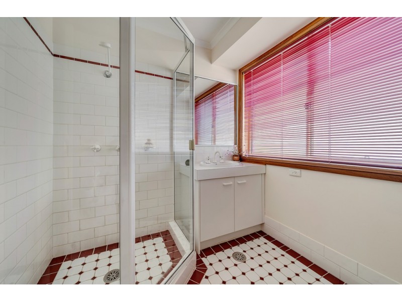 6 Anne Clarke Avenue, Nicholls ACT 2913