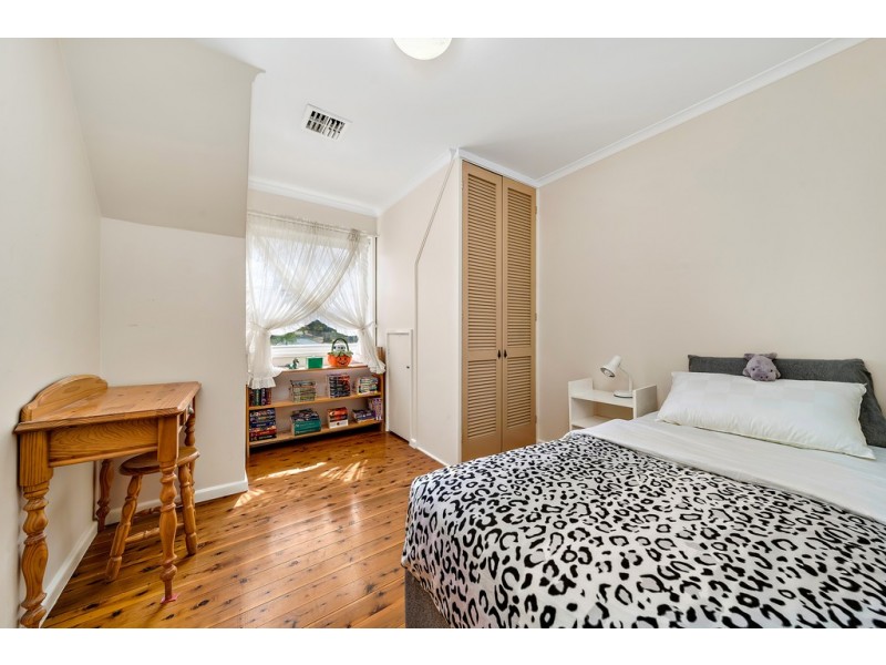 16 Lachlan Street, Macquarie ACT 2614