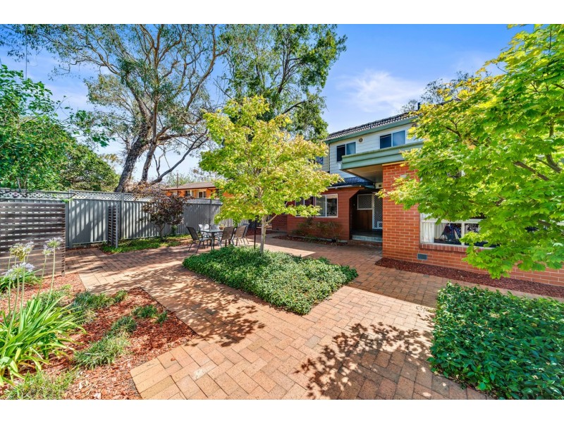 16 Lachlan Street, Macquarie ACT 2614