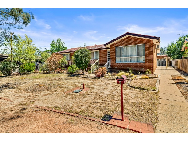 3 Bishop Place, Melba ACT 2615