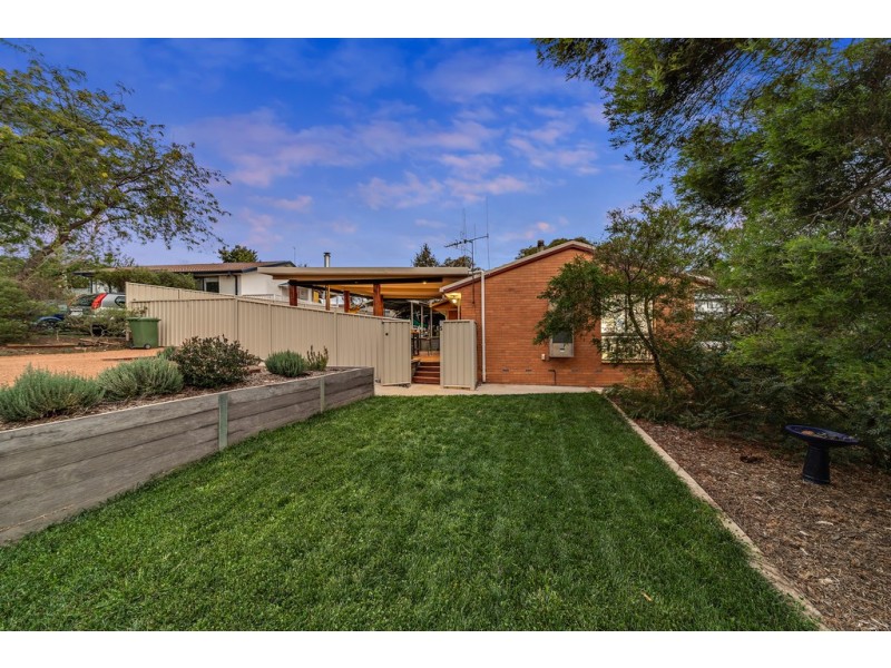 5 Grigson Place, Macgregor ACT 2615