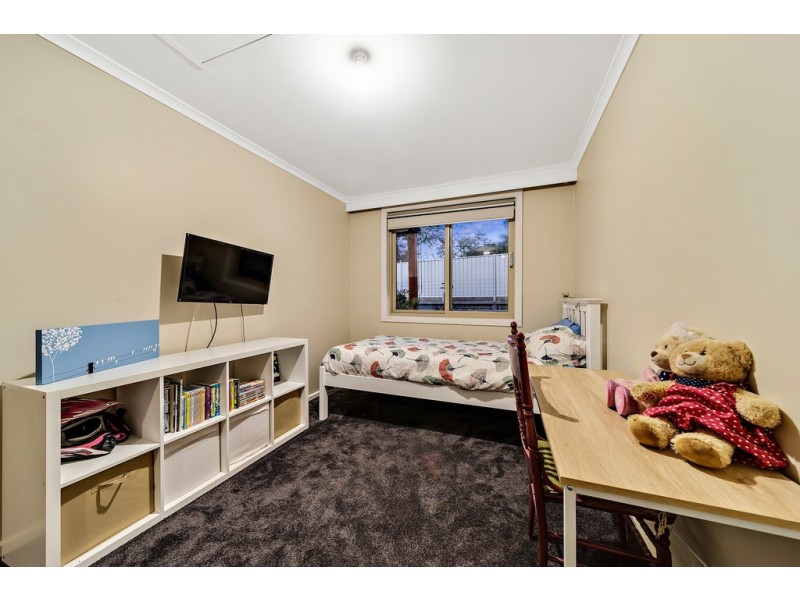 5 Grigson Place, Macgregor ACT 2615