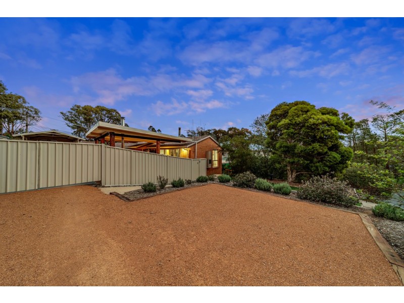 5 Grigson Place, Macgregor ACT 2615