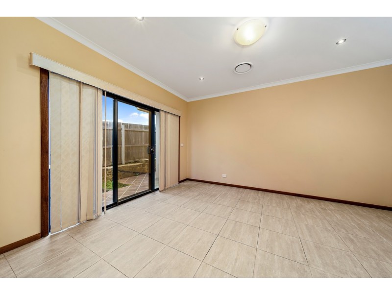 25 Ruth Bedford Street, Franklin ACT 2913