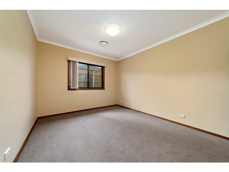 25 Ruth Bedford Street, Franklin ACT 2913