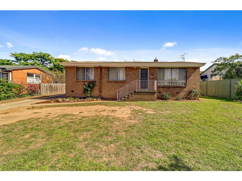 24 Templeton Street, Cook ACT 2614