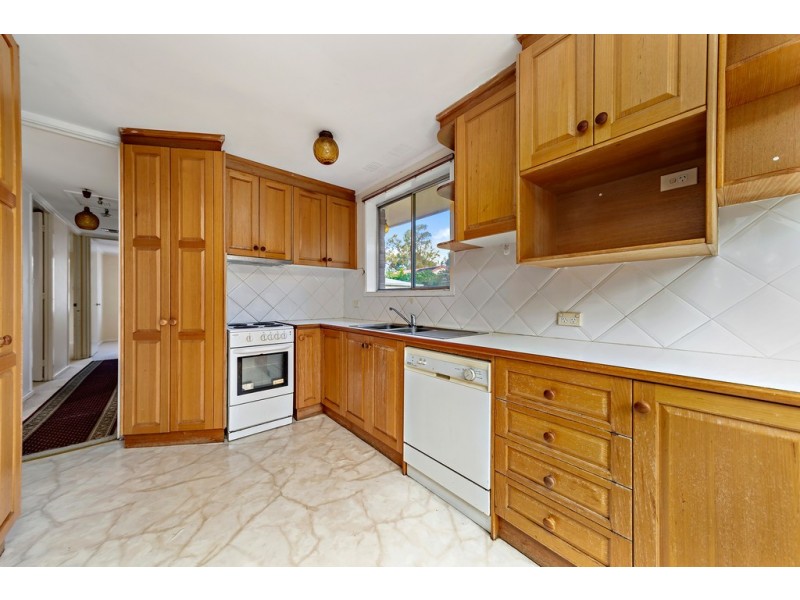 24 Templeton Street, Cook ACT 2614