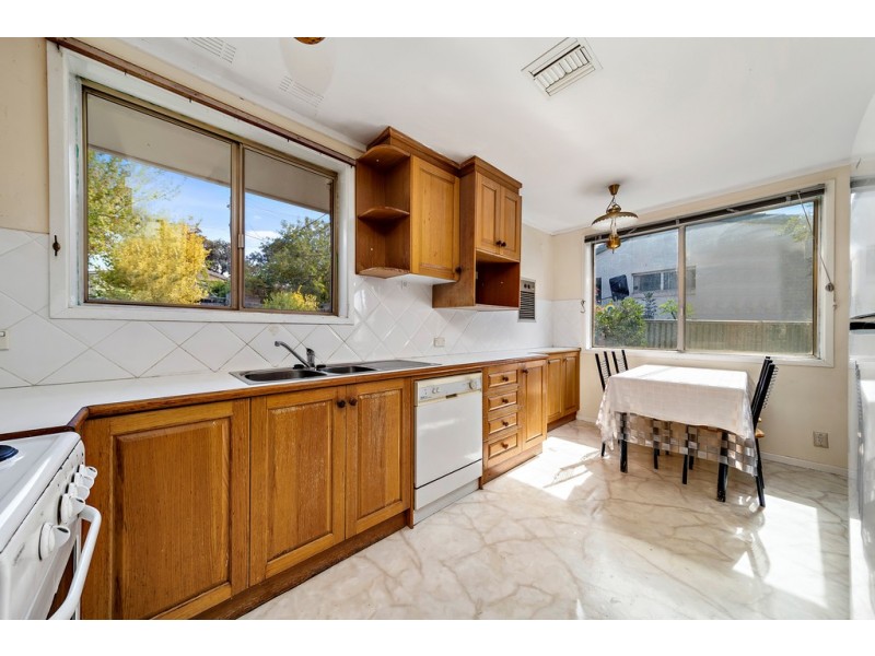 24 Templeton Street, Cook ACT 2614