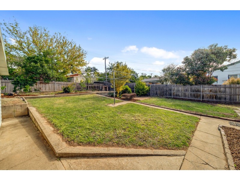 24 Templeton Street, Cook ACT 2614