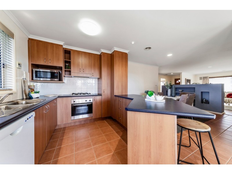 73 Hugh McKay Crescent, Dunlop ACT 2615