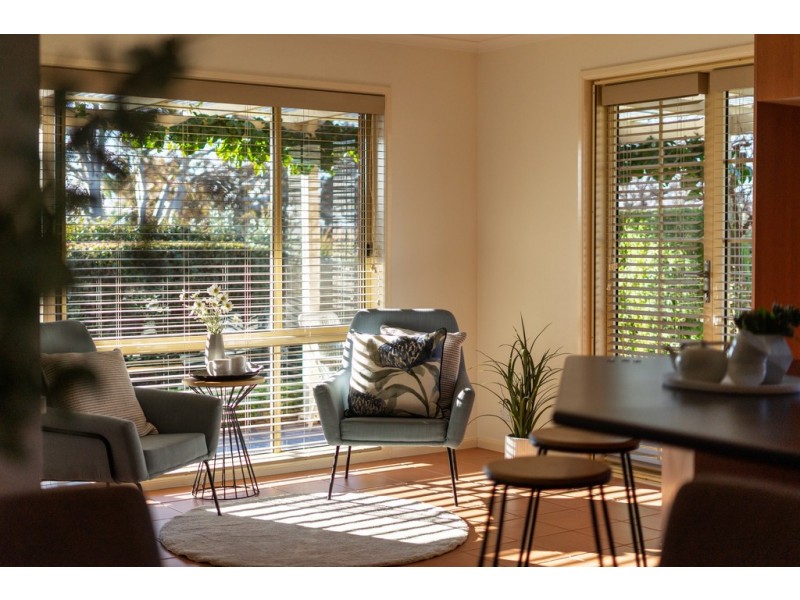 73 Hugh McKay Crescent, Dunlop ACT 2615