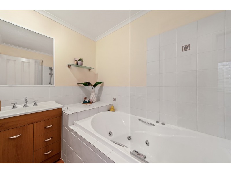 73 Hugh McKay Crescent, Dunlop ACT 2615