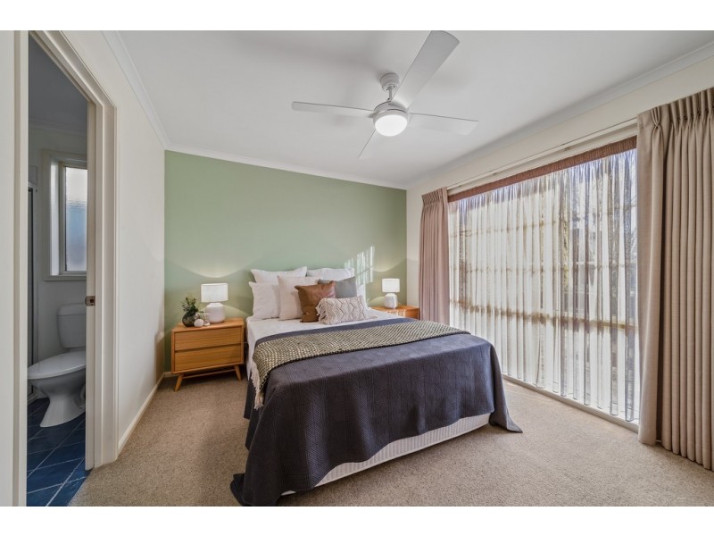 73 Hugh McKay Crescent, Dunlop ACT 2615