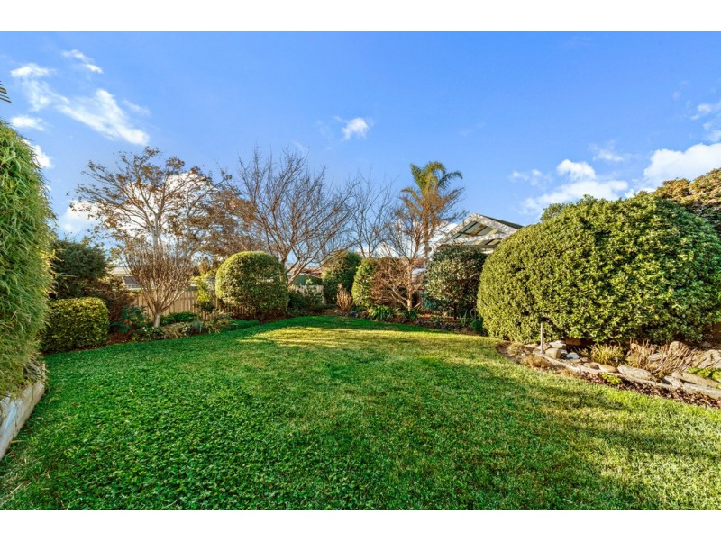 73 Hugh McKay Crescent, Dunlop ACT 2615