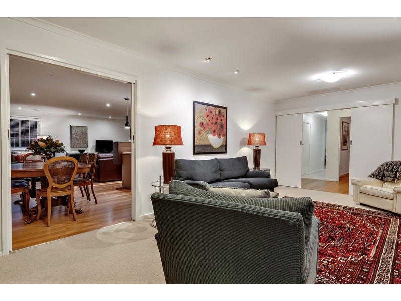 9 Henderson Street, Garran ACT 2605