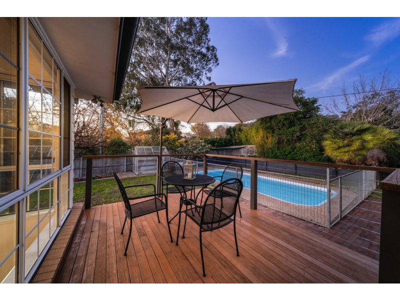 9 Henderson Street, Garran ACT 2605